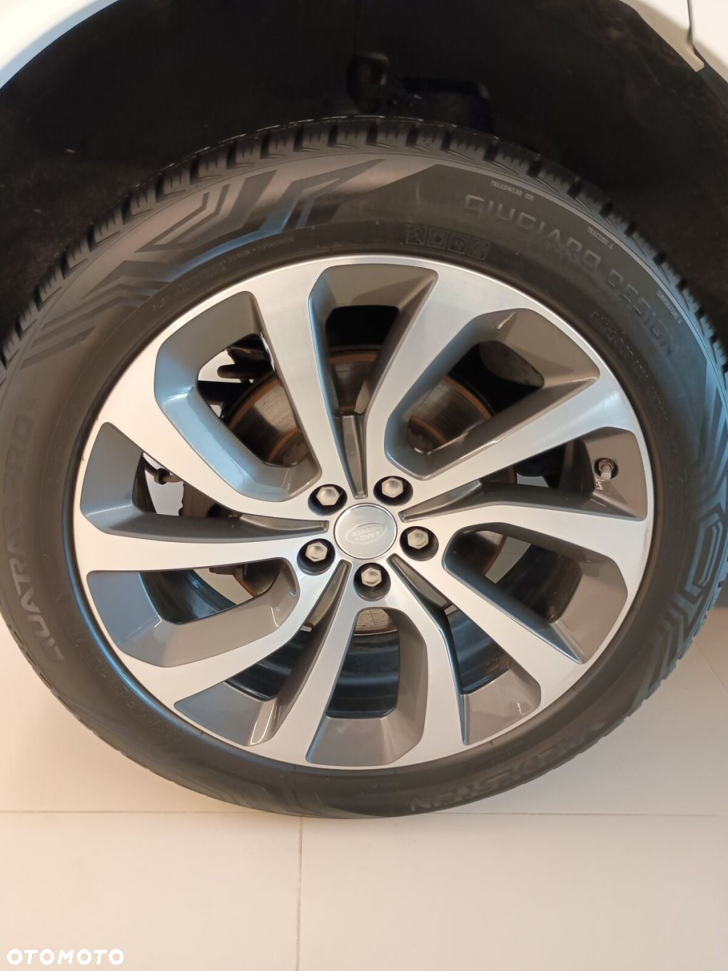 Land Rover Discovery Sport - 16