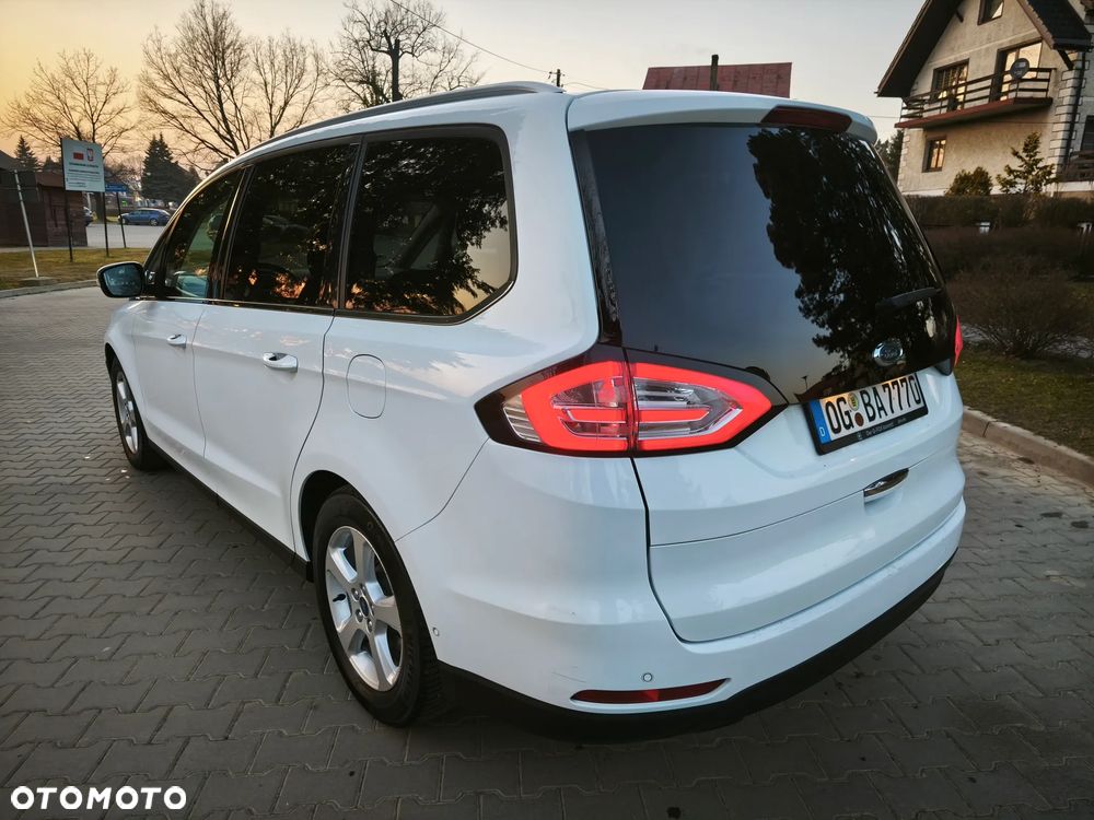 Ford Galaxy - 10