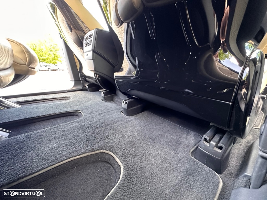Tesla Model X 90D - 9