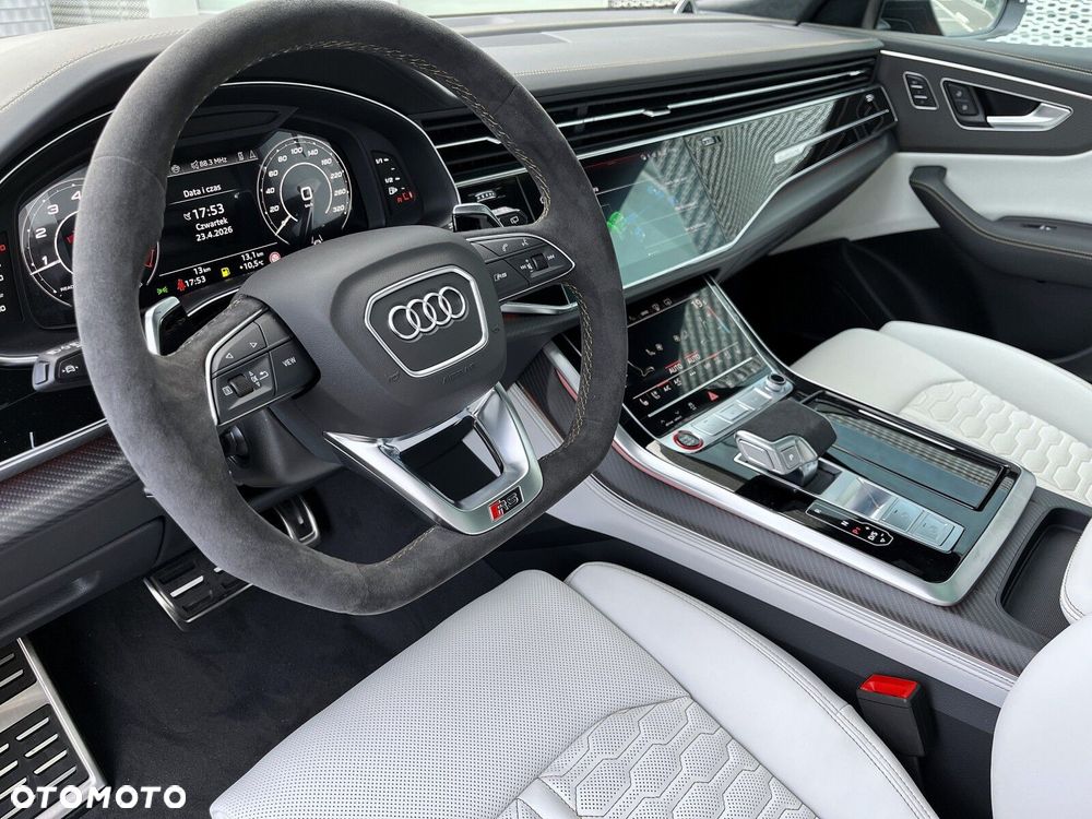 Audi RS Q8 - 21
