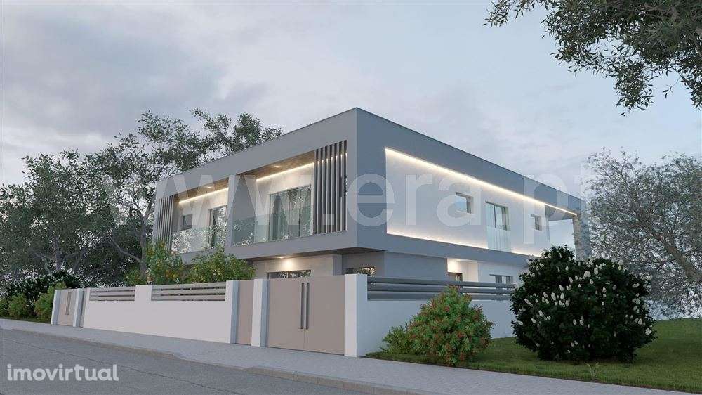 Moradia Geminada T4, Venda - Grande imagem: 2/9