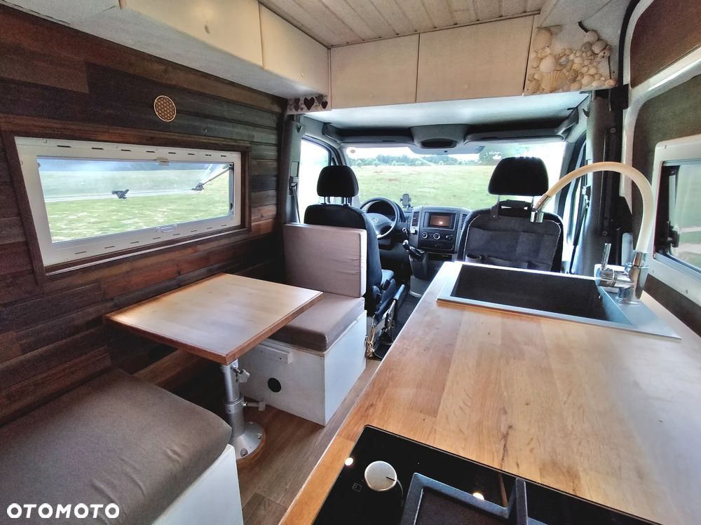 Mercedes-Benz Sprinter - 7