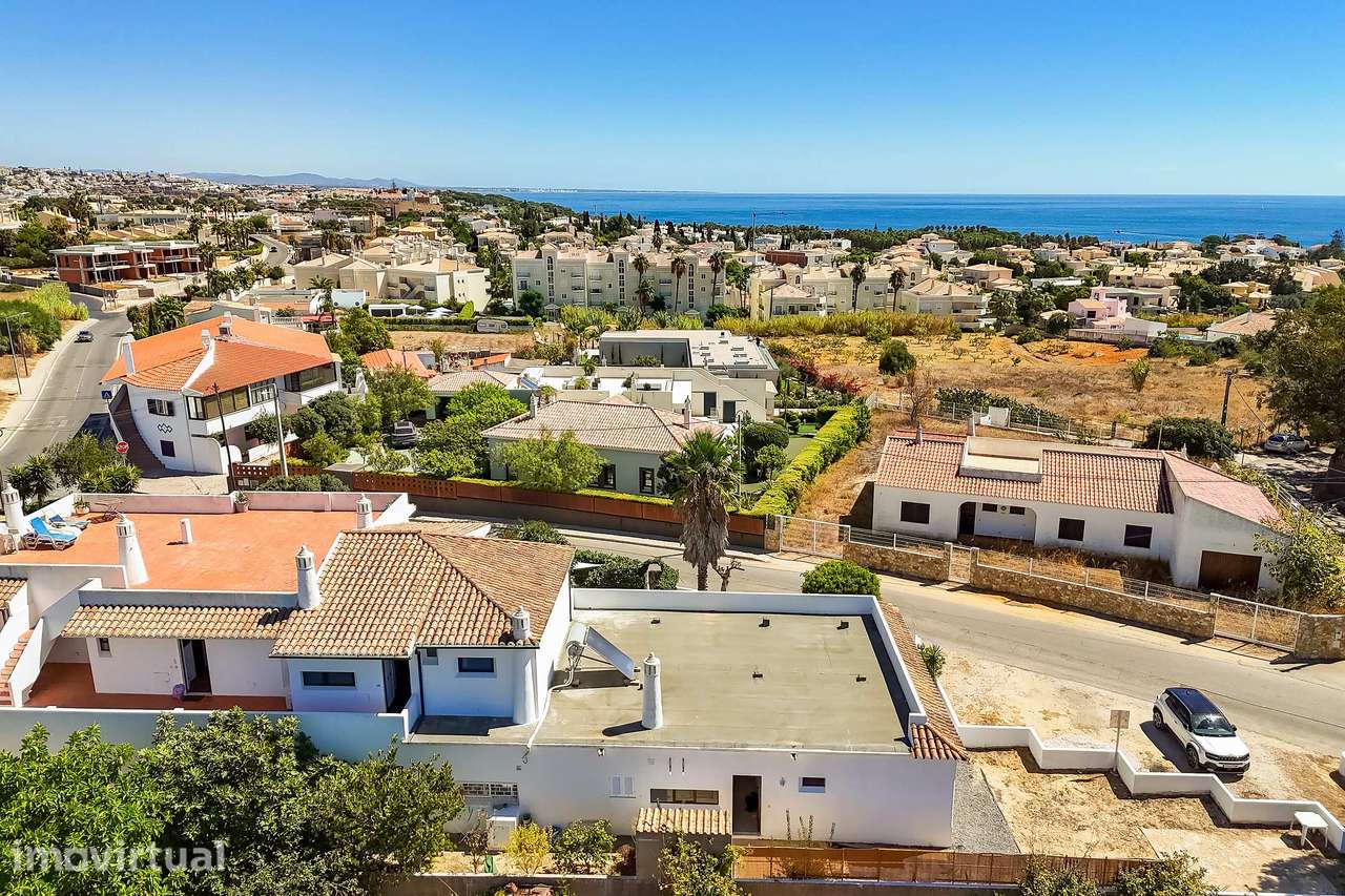 Apartamento térreo T2 a pé da praia da Coelha - Grande imagem: 2/30