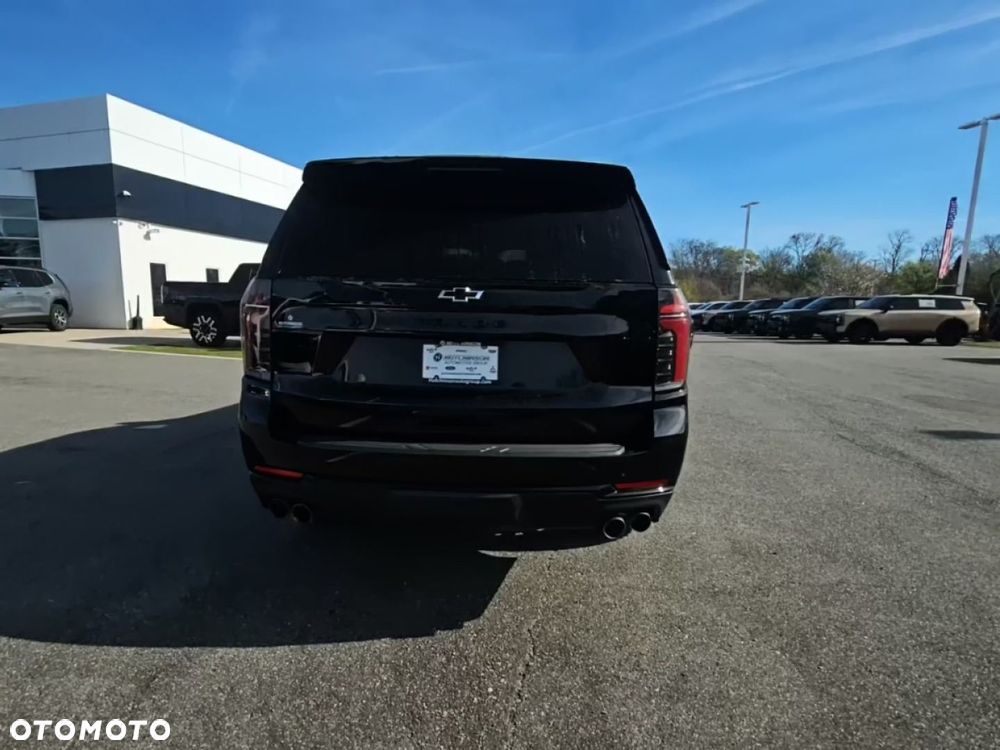 Chevrolet Tahoe - 3