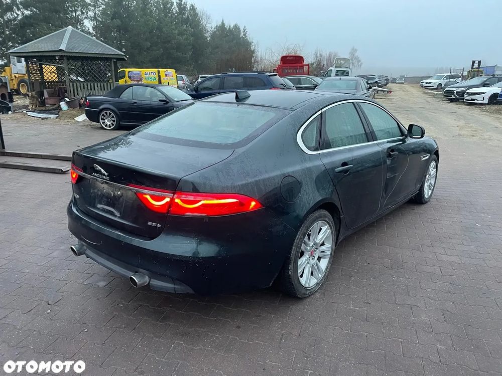 Jaguar XF 3.0 V6 S - 4