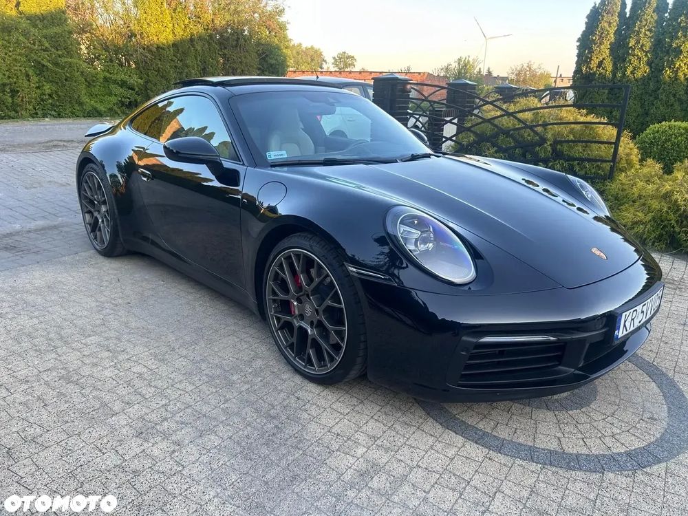 Porsche 911 Carrera 4S - 11