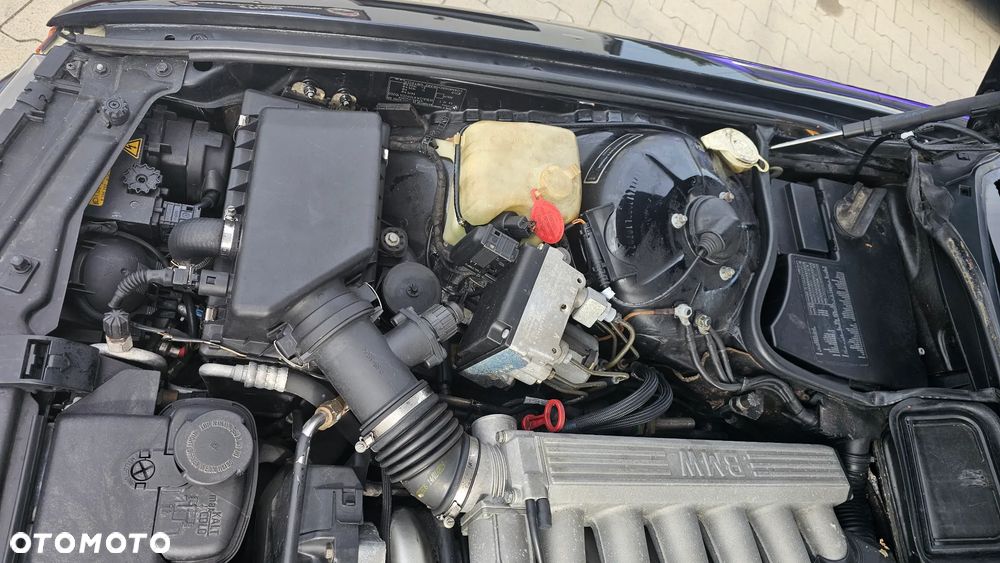 BMW Seria 7 750iL - 21