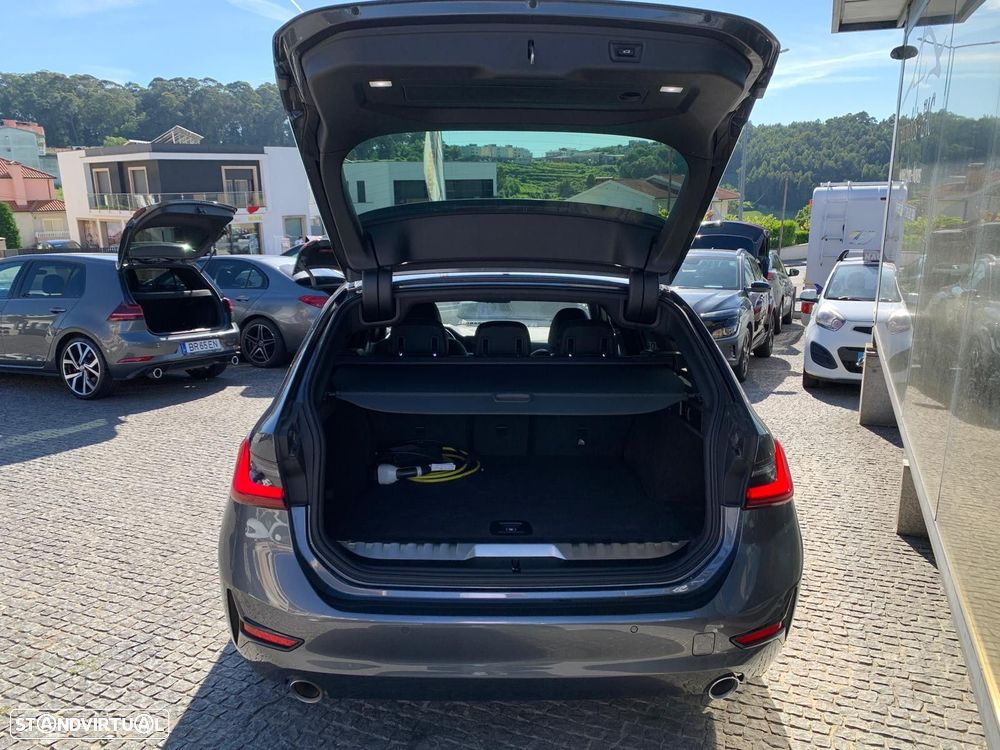 BMW 320 - 8