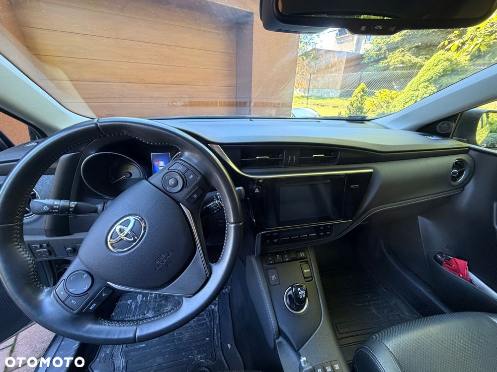 Toyota Auris - 6