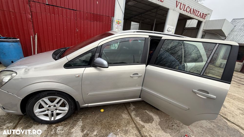 Opel Zafira 1.9 CDTI Edition - 10