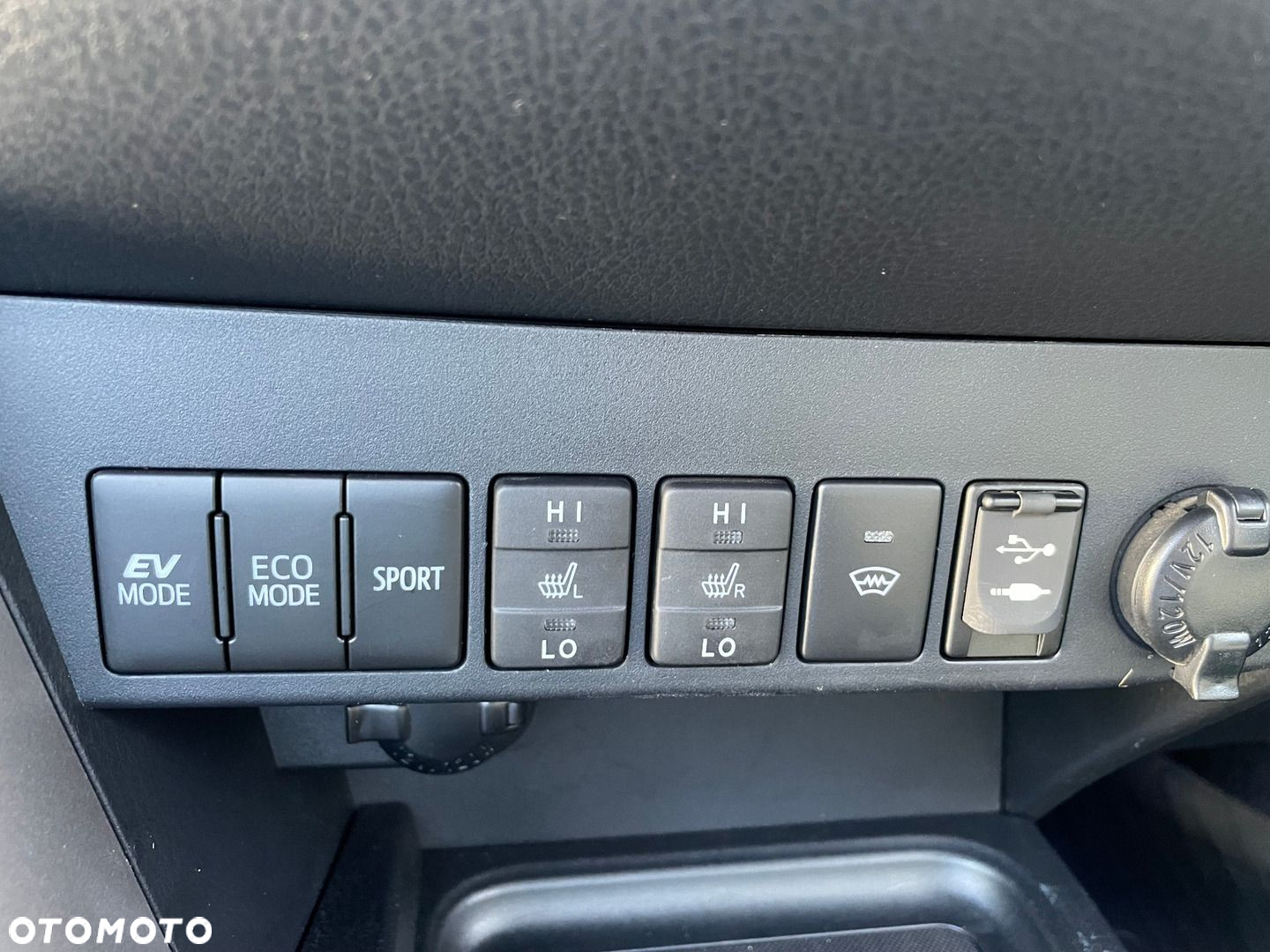 Toyota RAV4 - 19