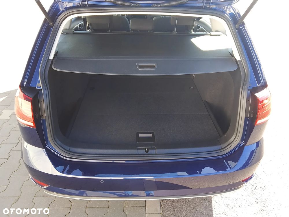 Volkswagen Golf 1.5 TSI BMT Comfortline - 26