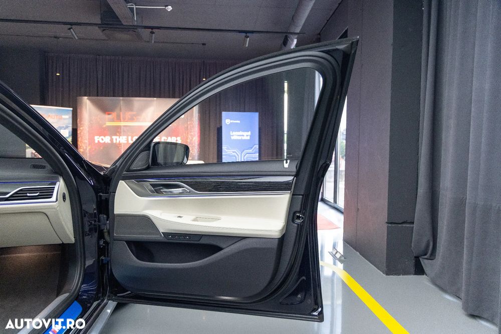 BMW Seria 7 745Le xDrive AT PHEV - 27