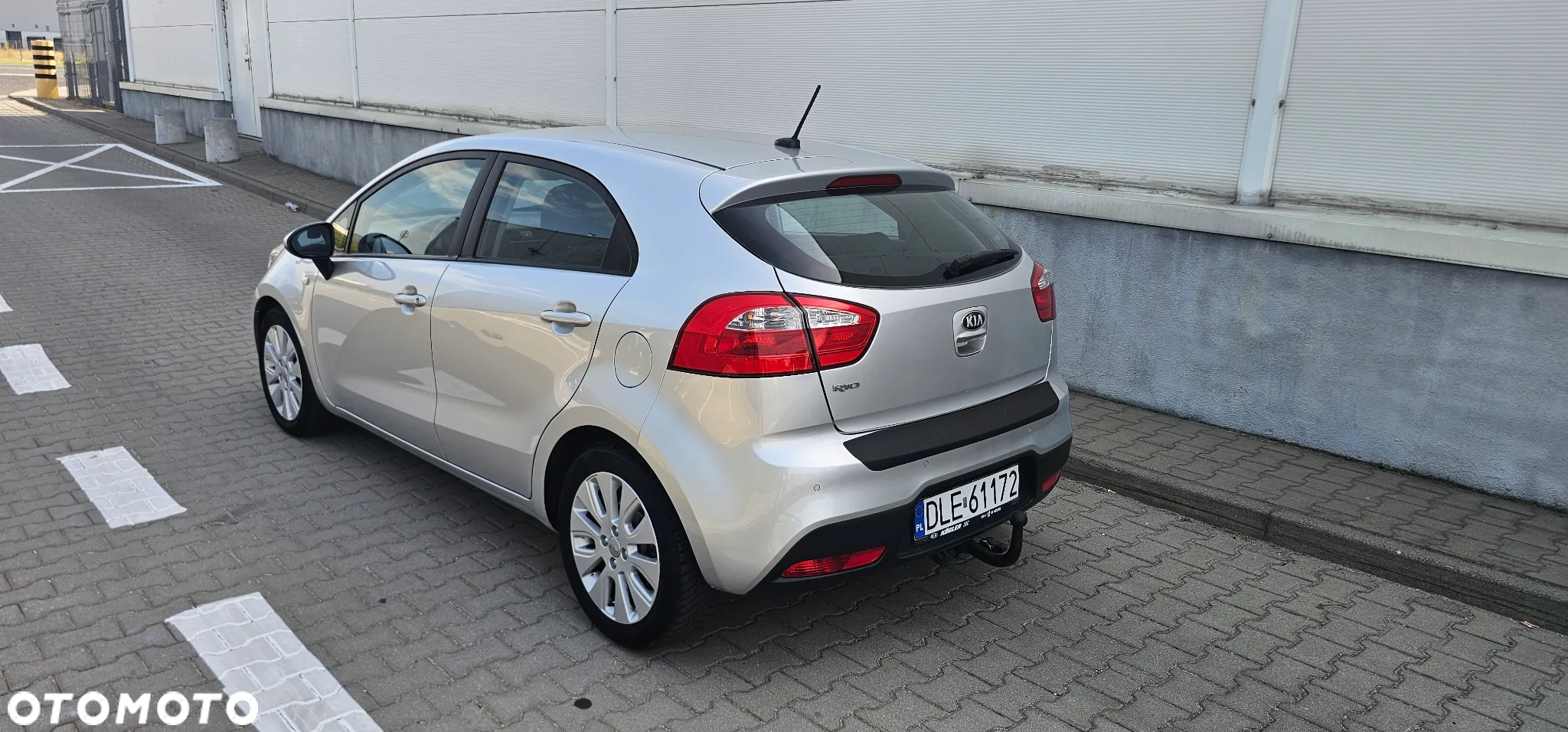 Kia Rio - 8