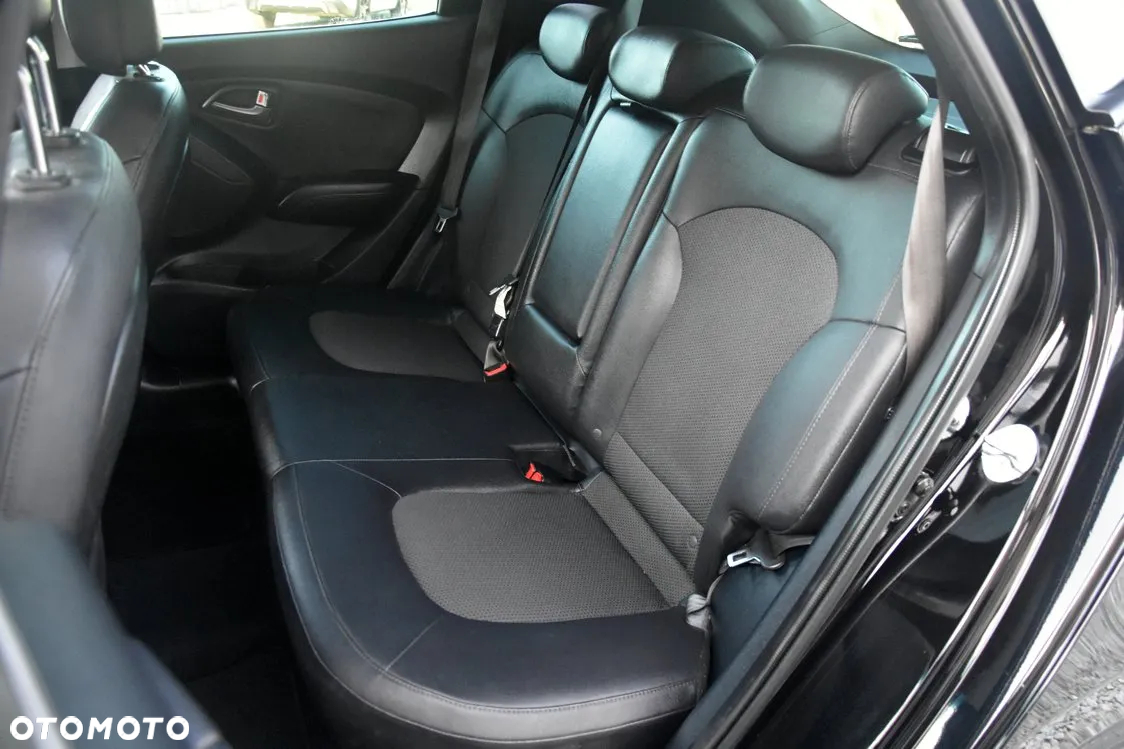 Hyundai ix35 1.7 CRDi Premium 2WD - 23