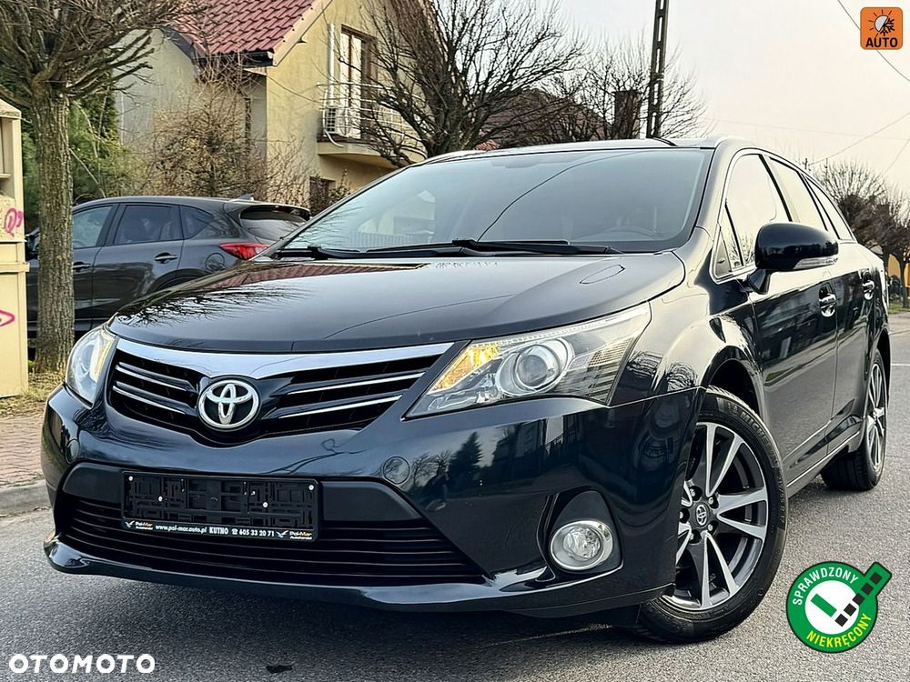 Toyota Avensis - 1