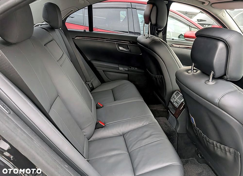 Mercedes-Benz Klasa S 500 7G-TRONIC - 32