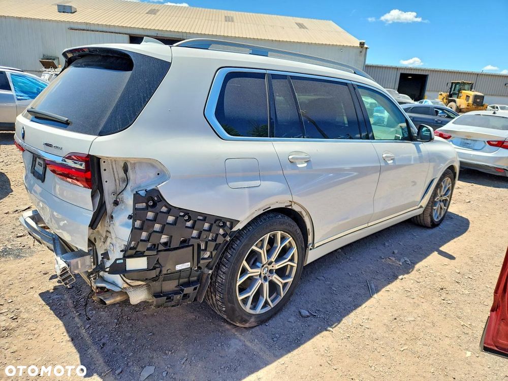 BMW X7 xDrive40i - 4