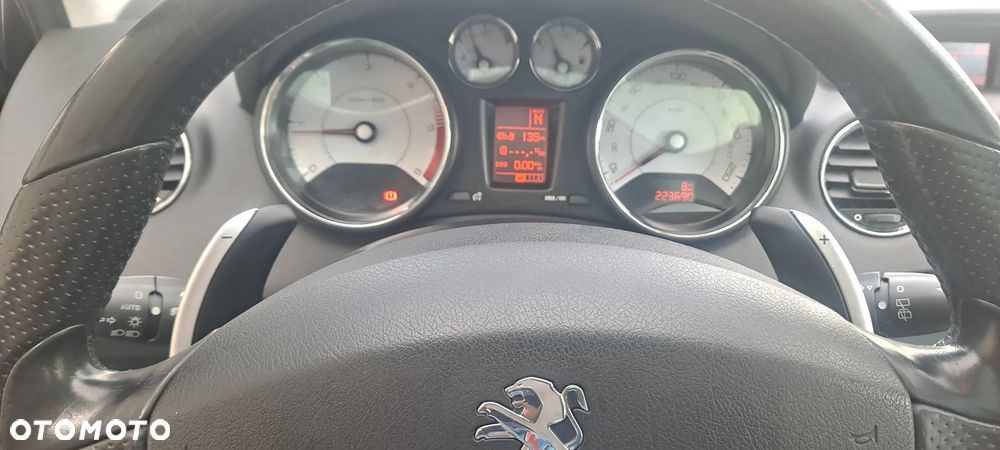 Peugeot 308 e-HDi FAP 110 Stop&Start EGS6 Allure - 6