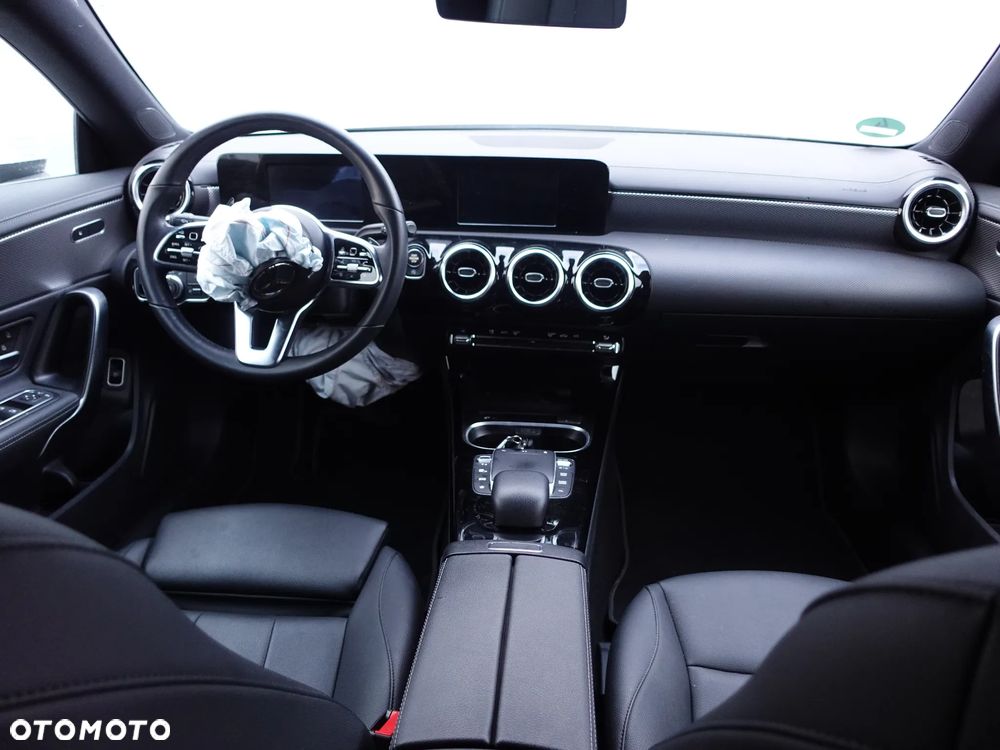 Mercedes-Benz CLA 200 d 8G-DCT Progressive - 6