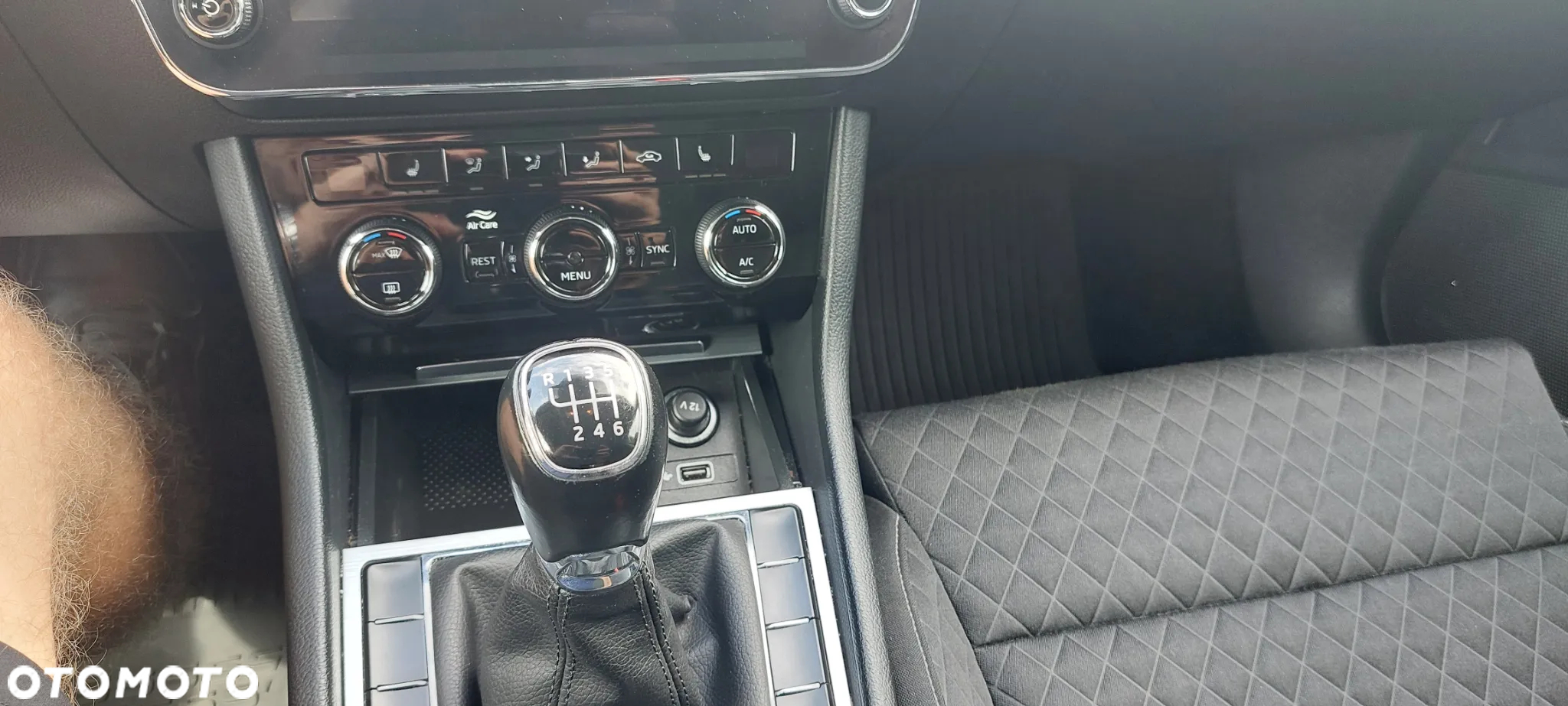 Skoda Superb 2.0 TDI Style - 12