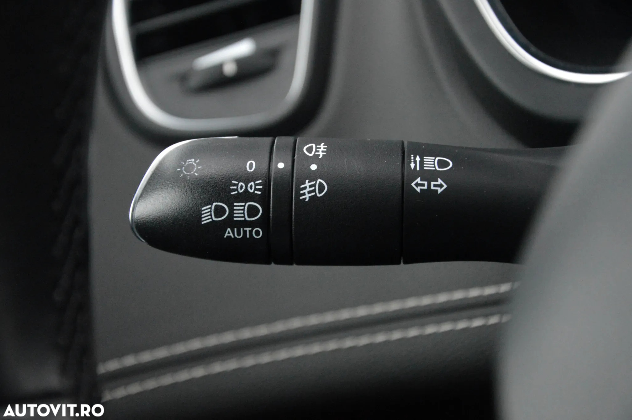 Renault Scenic BLUE dCi 120 EDC BOSE EDITION - 35