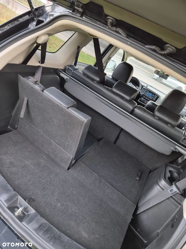 Mitsubishi Outlander 2.2 DI-D 2WD Invite - 20