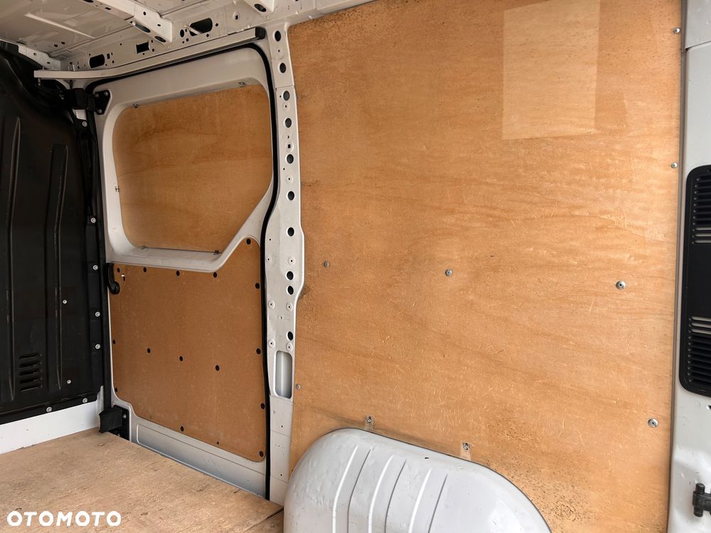 Renault Master - 18