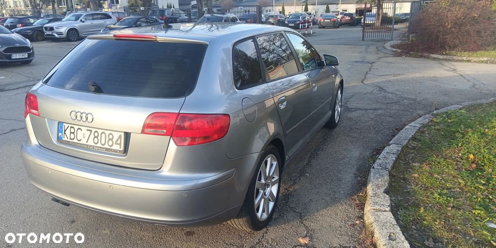 Audi A3 Sportback 2.0 TDI Ambiente S tronic - 3