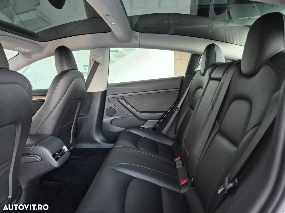 Tesla Model 3 Langstreckenbatterie Allradantrieb Dual Motor - 11