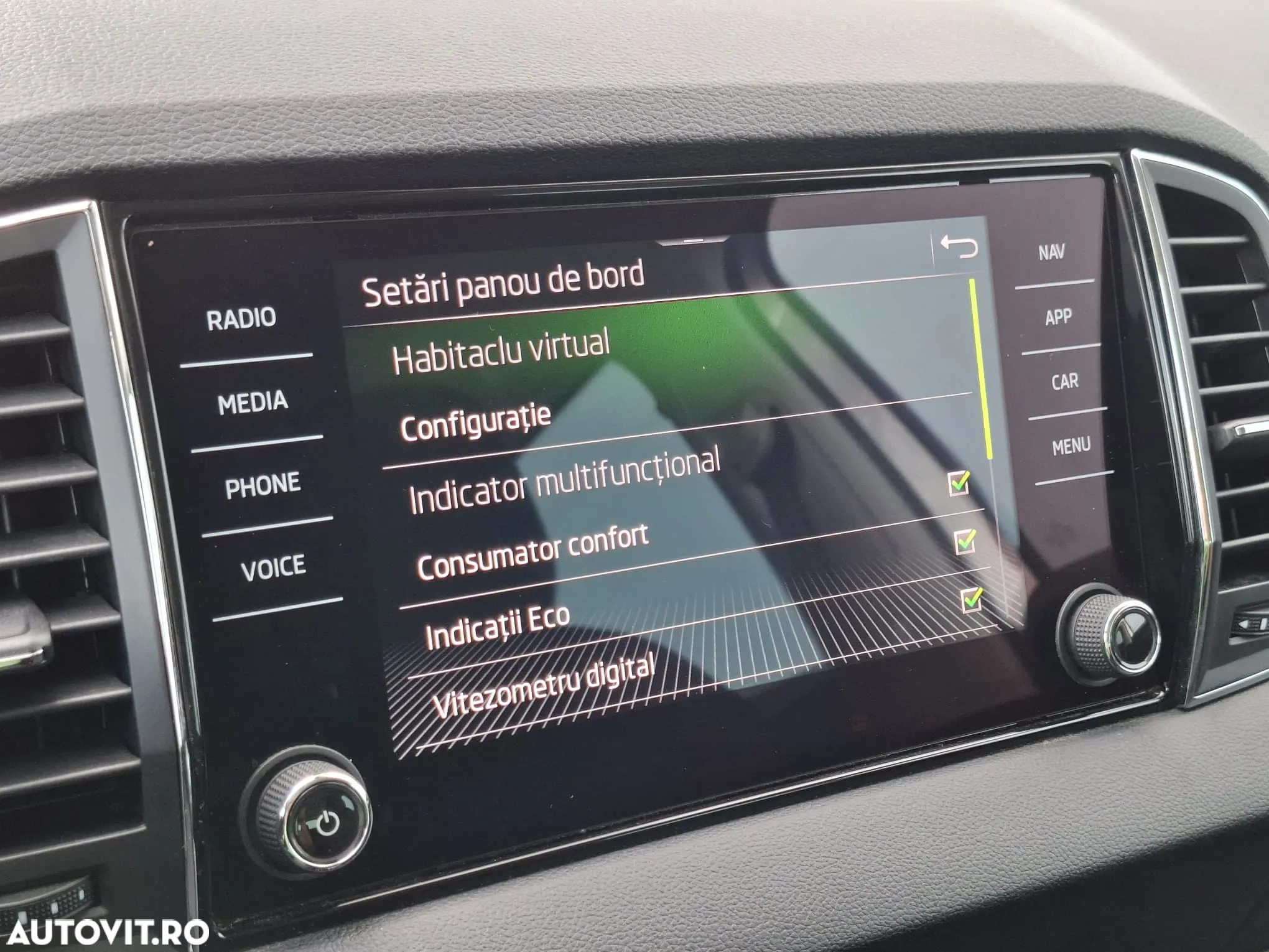 Skoda Karoq 2.0 TDI 4X4 DSG Style - 33
