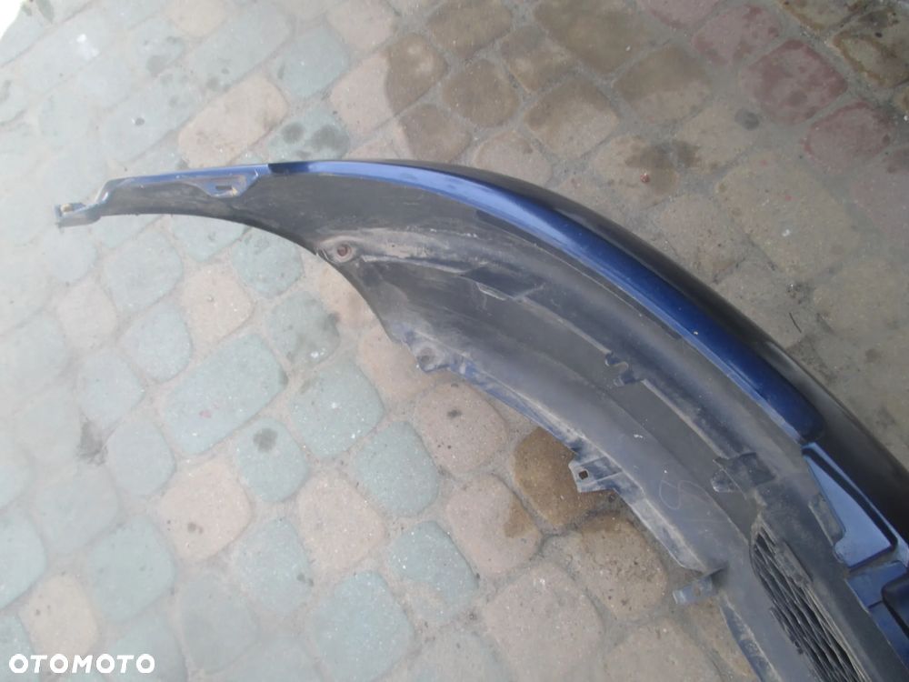 zderzak toyota Yaris I 8R4 - 5