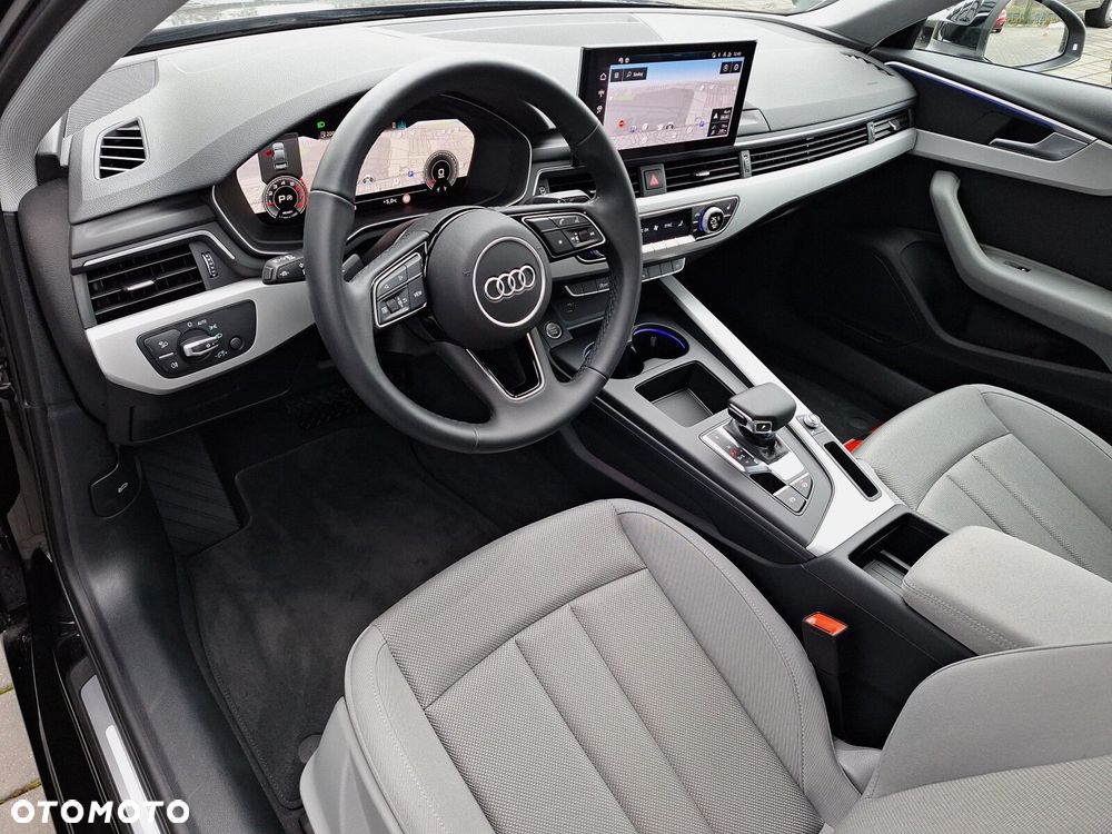 Audi A4 Limousine - 10