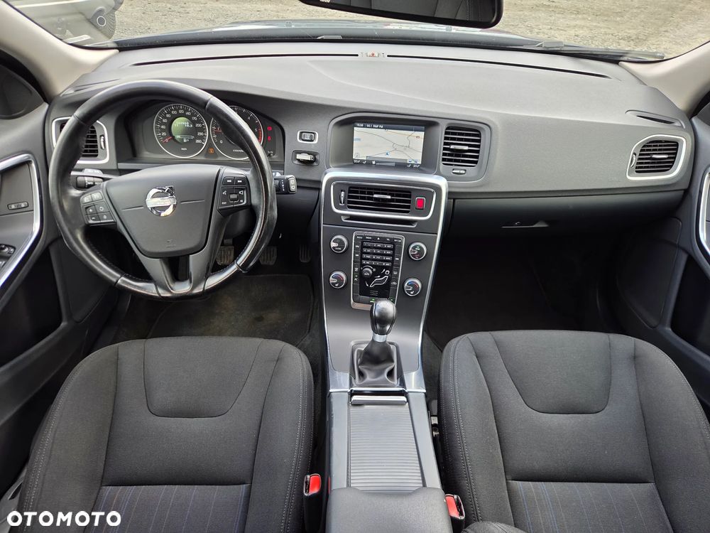 Volvo V60 D2 Momentum - 3