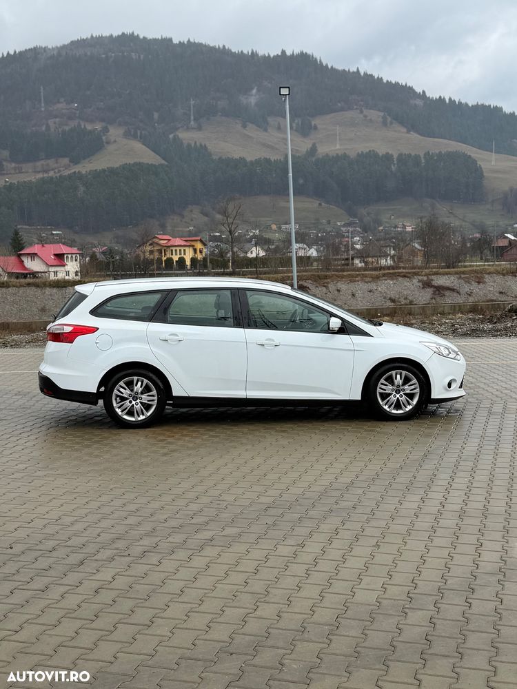Ford Focus 1.6 TDCI DPF Start-Stopp-System Business - 4