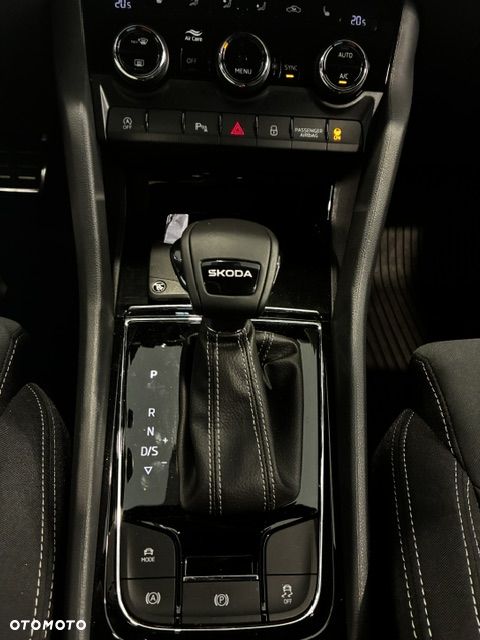 Skoda Karoq 1.5 TSI ACT Sportline DSG - 21