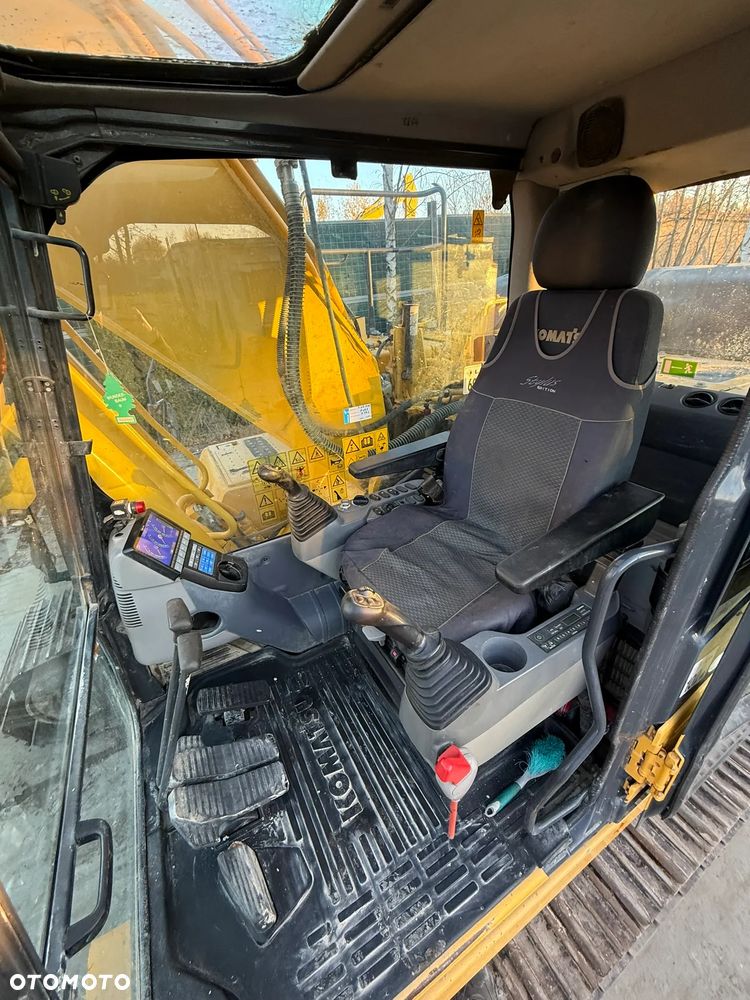 Komatsu PC 210 LC -11E0 - 7