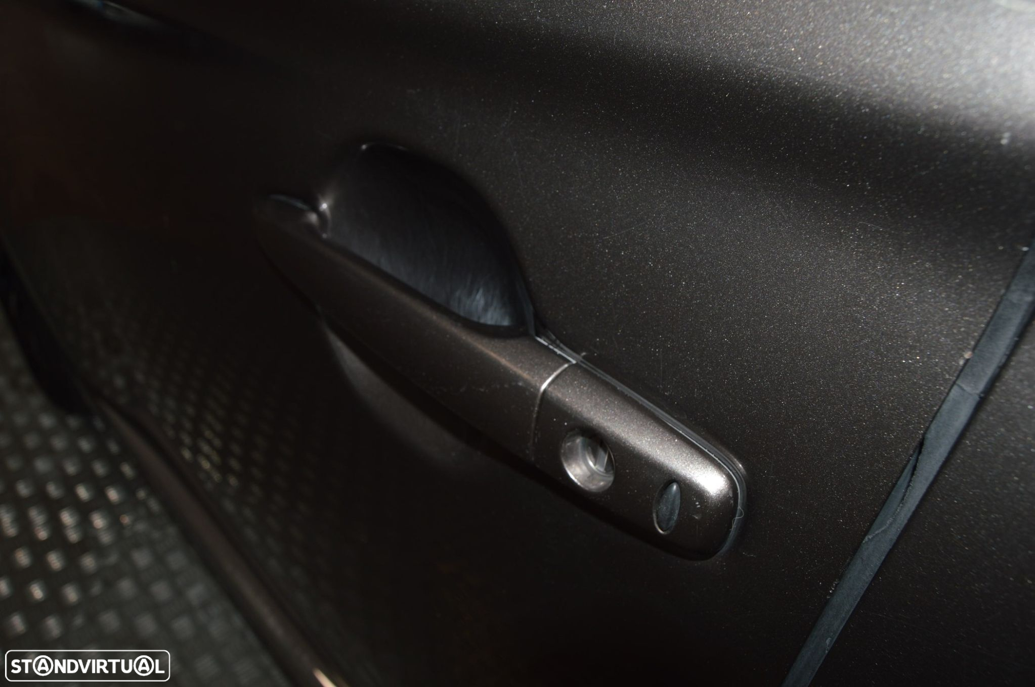 Mitsubishi Outlander 2.0 PHEV Instyle Navi - 21