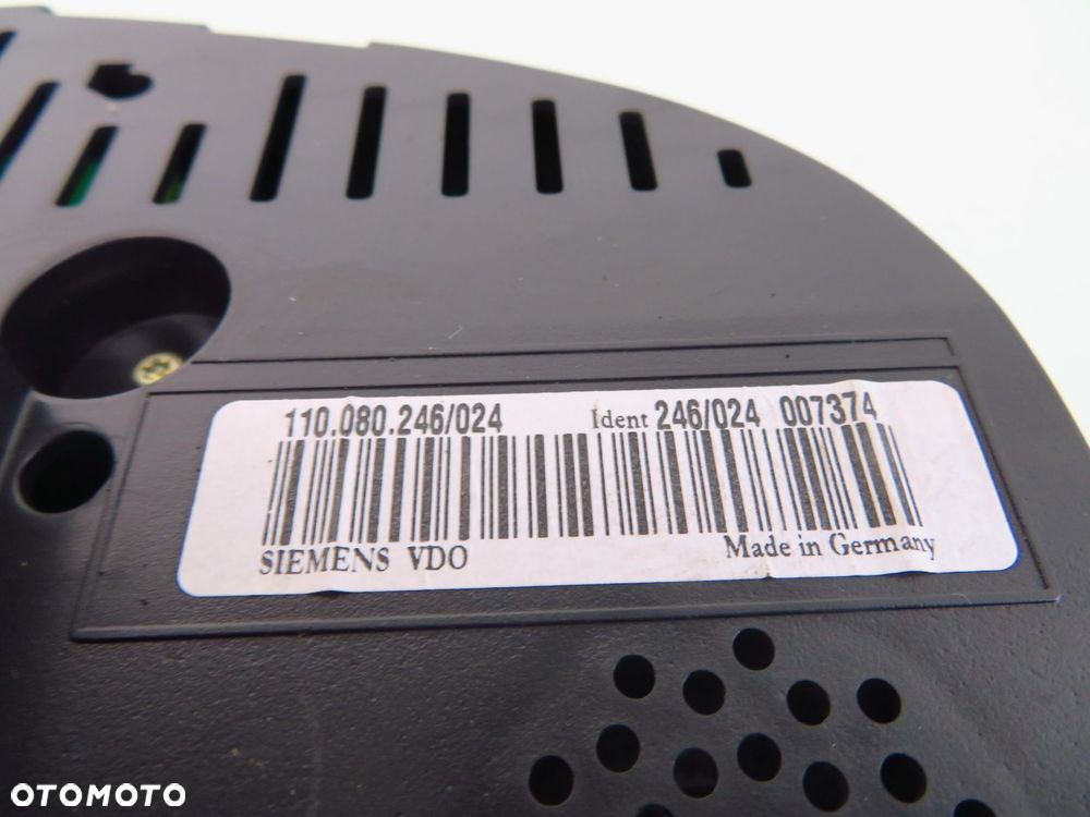 LICZNIK VW GOLF V 1.6 FSI  1K0920850K 110080246024 - 4