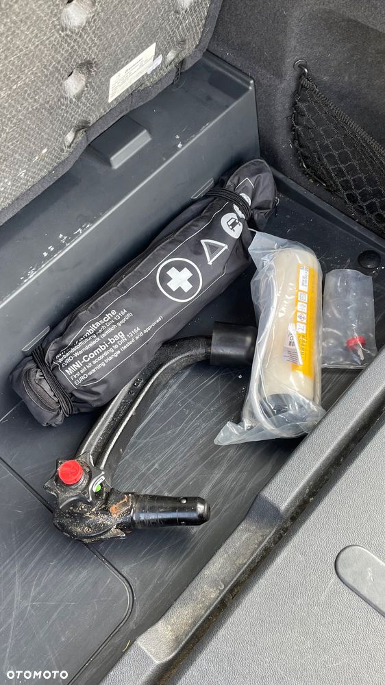 Peugeot 3008 2.0 HDi HYbrid4 - 31