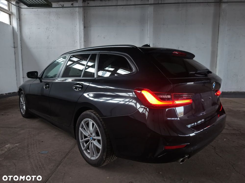 BMW Seria 3 318d MHEV Advantage - 6