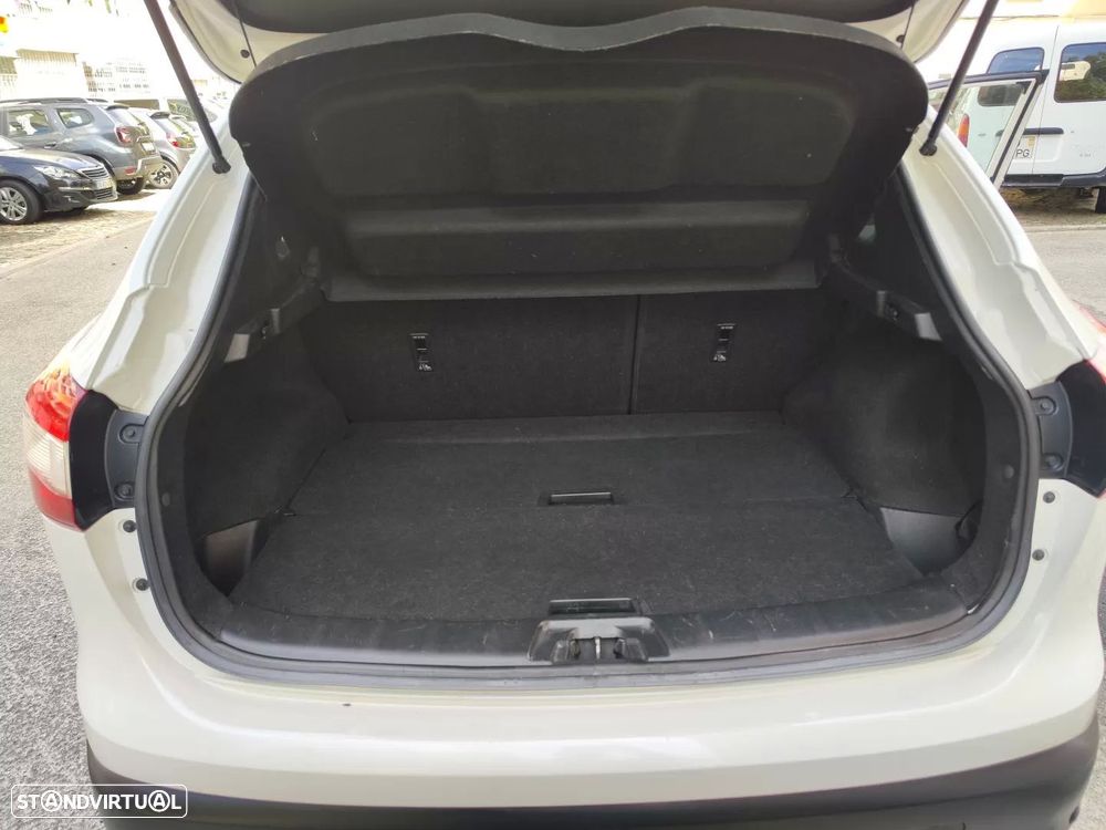 Nissan Qashqai 1.6 dCi Tekna Premium Xtronic - 18