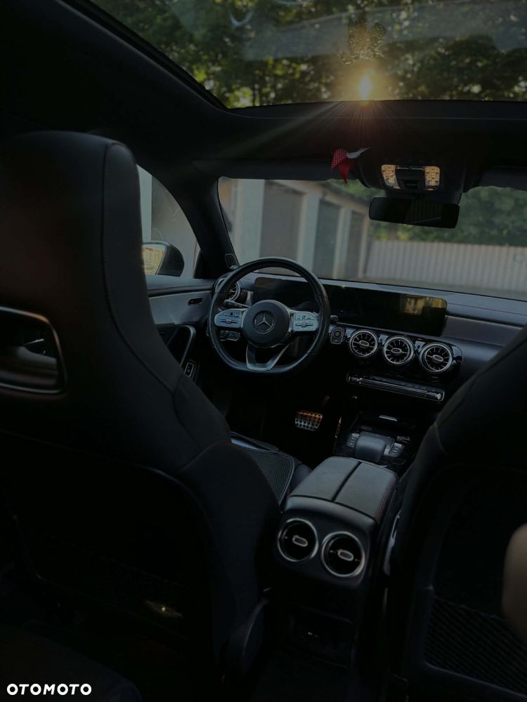 Mercedes-Benz CLA 200 d 4-Matic AMG Line 8G-DCT - 22