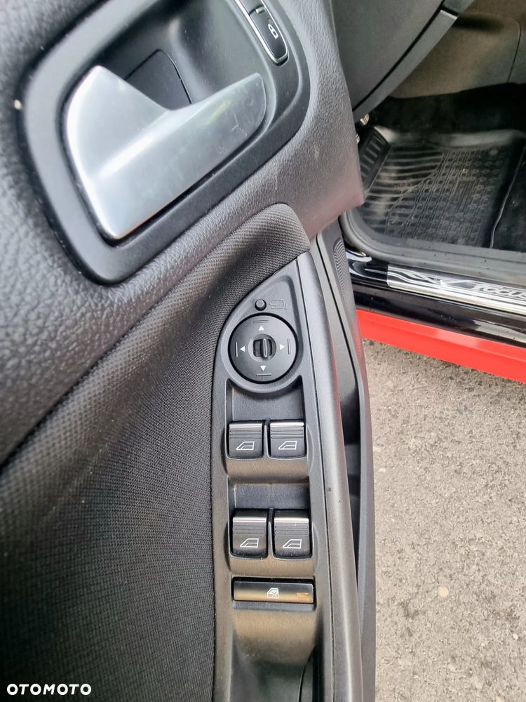 Ford Focus - 13