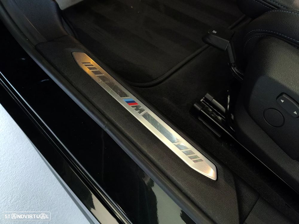 BMW 116 d Pack Desportivo M Auto - 31