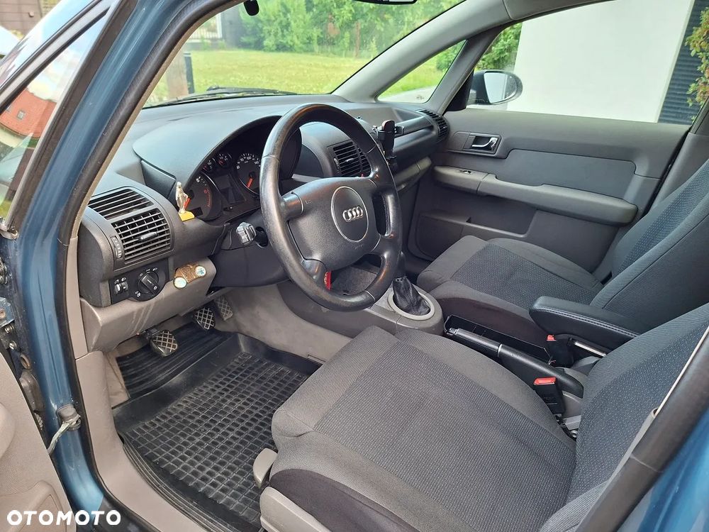 Audi A2 - 8