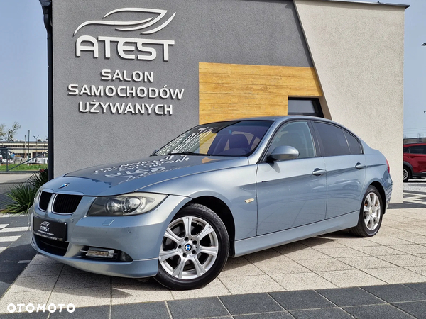 BMW Seria 3 320i