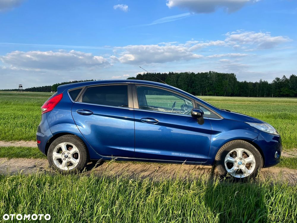 Ford Fiesta 1.4 Titanium EU5 - 4