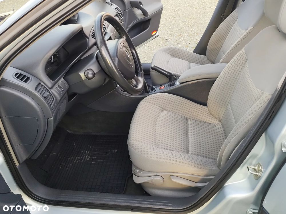 Renault Laguna 2.0 Automatik Expression - 22