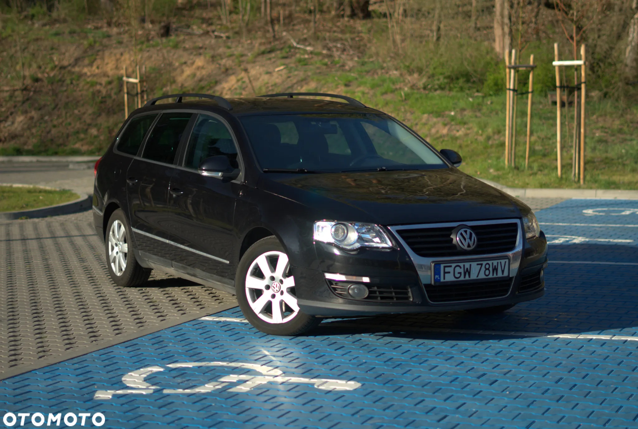 Volkswagen Passat Variant 2.0 TDI DPF Sportline - 5